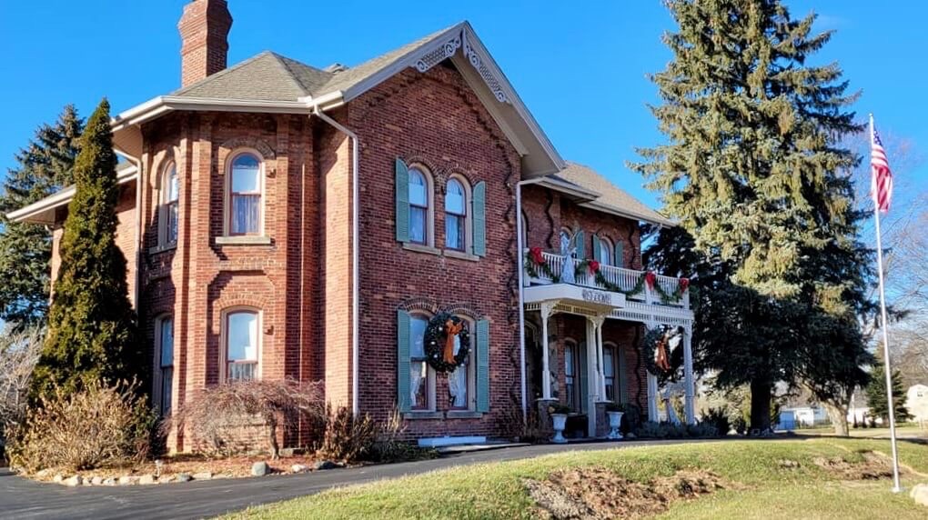 exterior at Lexington House