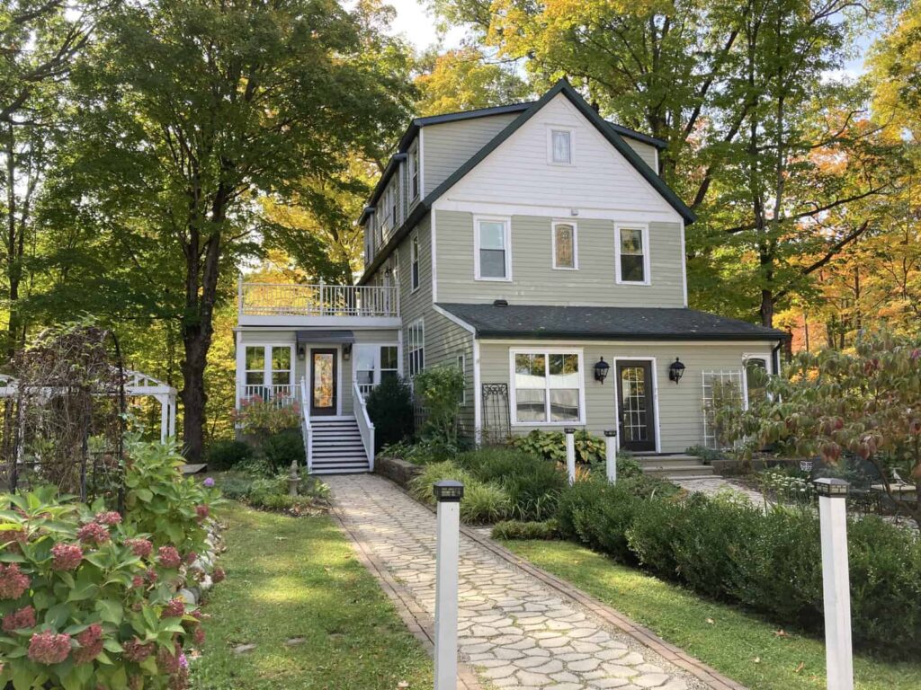 Farmhouse with side porch at the Vintage Inn