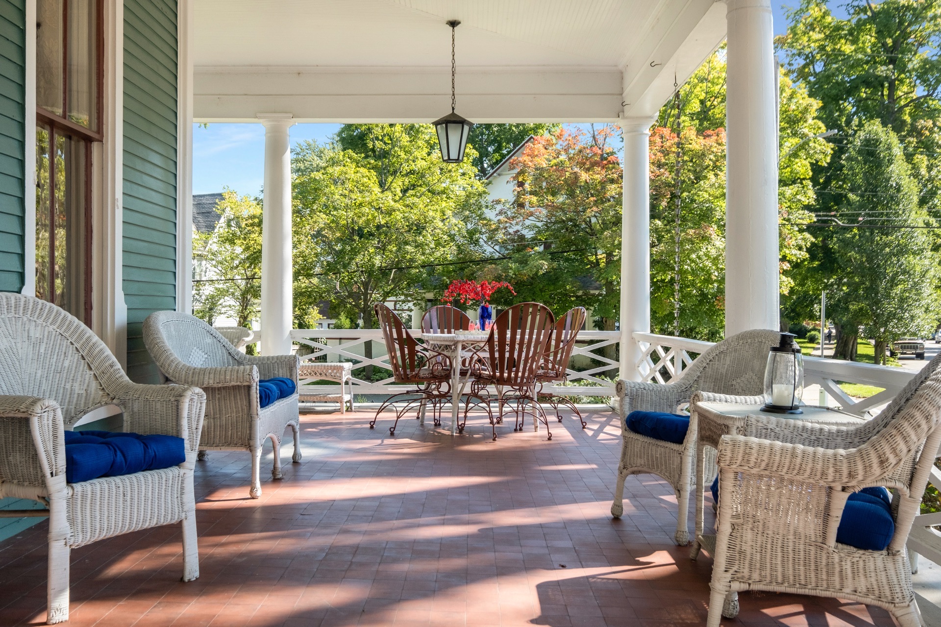 Wraparound porch at Jade Estate Inn