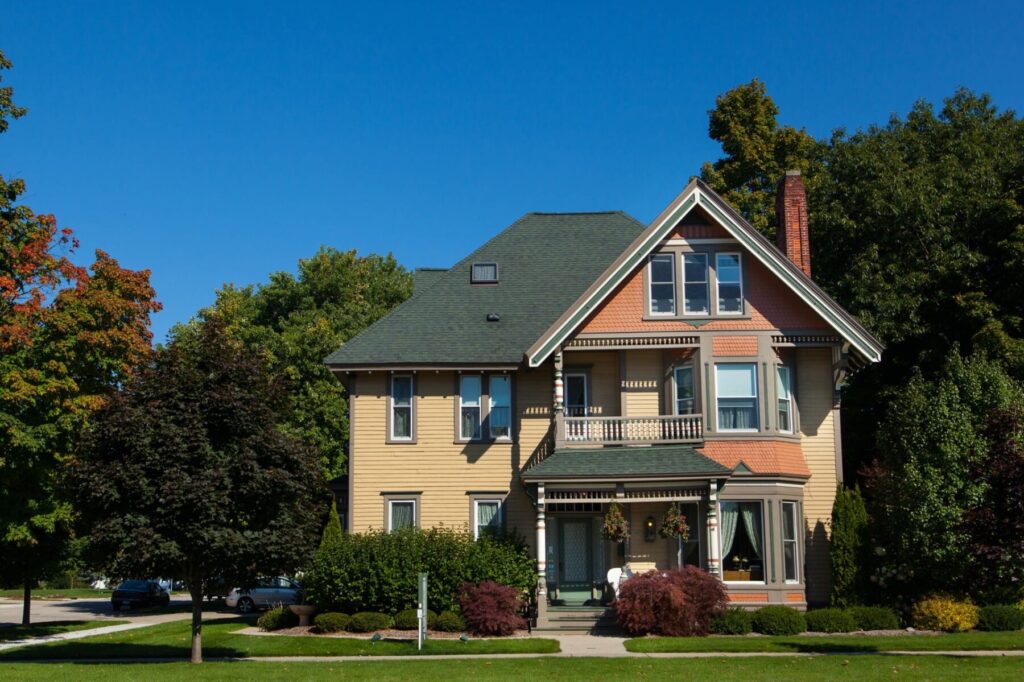 Exterior of the Ludington House B&B in summer