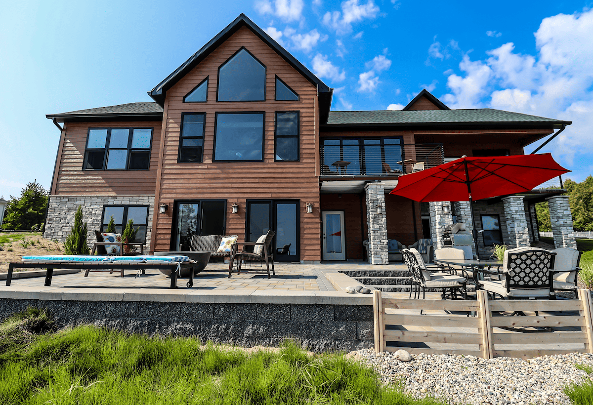 Log cabin beach front inn with porch