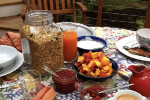breakfast with granola and fresh fruit at the Baxter House
