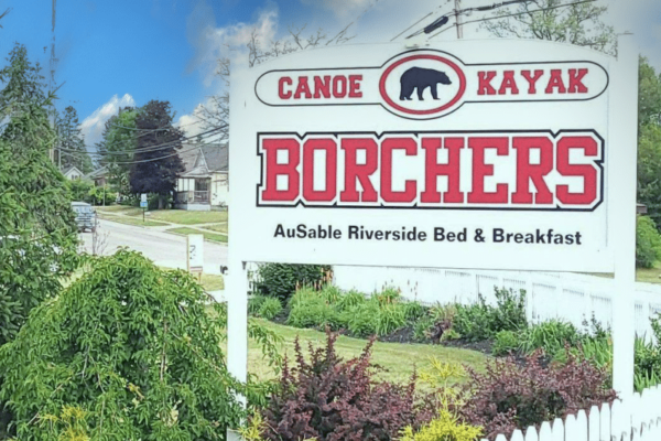 Borchers Sign for their canoe & kayak business
