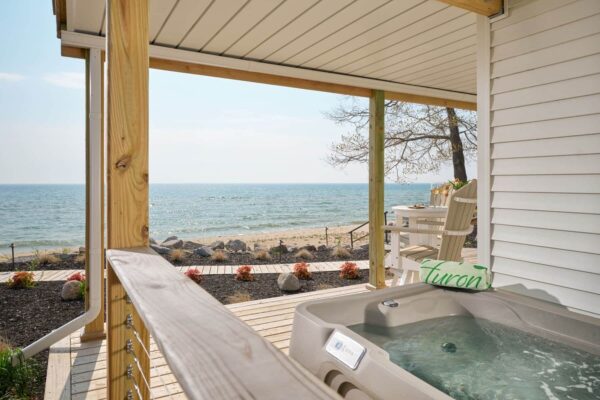 HuronHouse-Oscoda-Guest rooms - Blackshire (1)