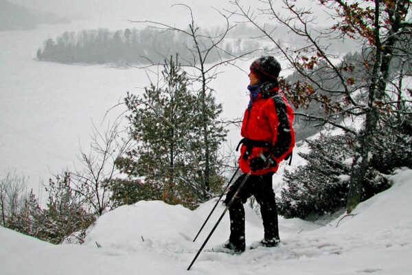 HuronHouse-Oscoda-Skiing_Highbanks