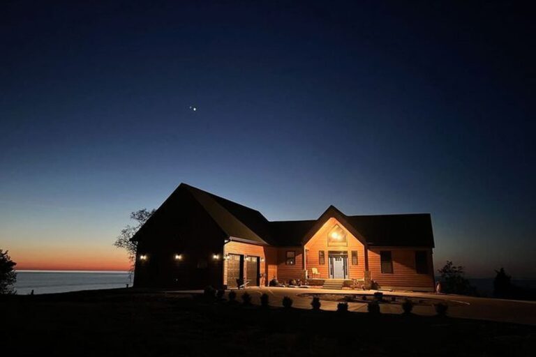 The Sweetwater Sea Bed and breakfast, outside picture at night with stars