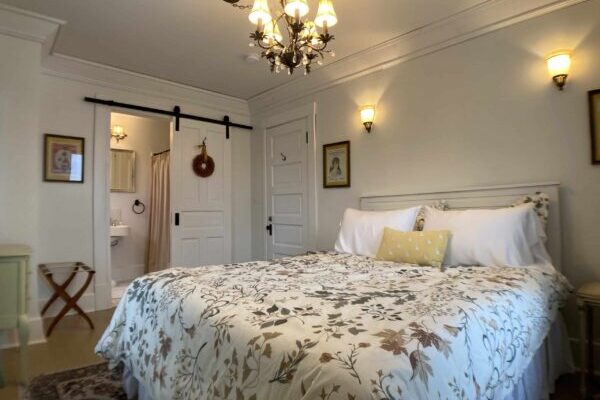 Country French bedroom at the Vintage Inn