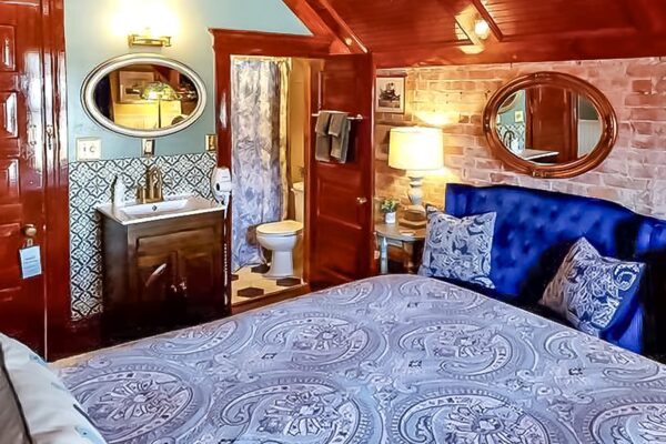 Big-Bay-Lighthouse-Guest-Room-0001-A