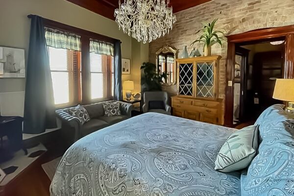 Big-Bay-Lighthouse-Guest-Room-0003-A