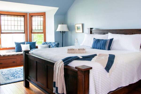 CanfieldHouse-Onekama-Bluffs-0000