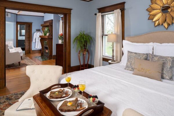 Castle-In-The-Country-Allegan-Guestrooms - Kingdom (2)