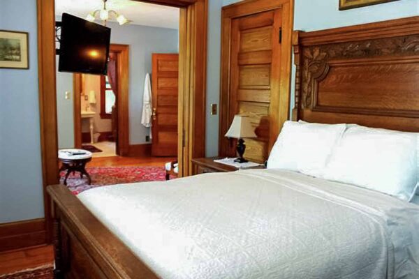 Himelhoch-bed-breakfast-Guest-room-0001--A