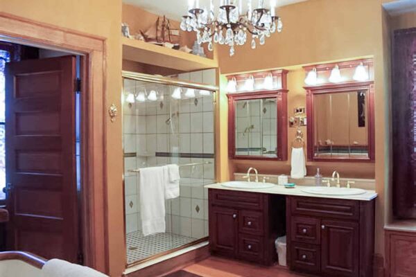 Himelhoch-bed-breakfast-Guest-room-0003--A