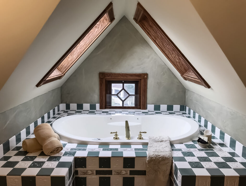 Spa tub at the Historic Webster House