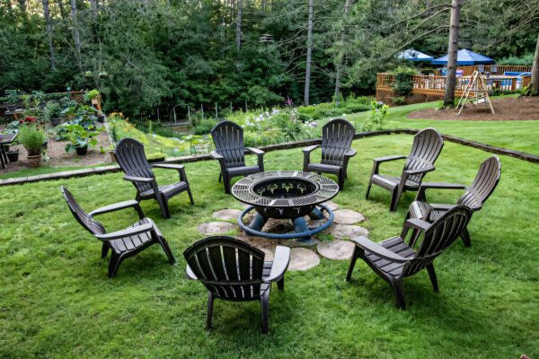 Hortons-Creek-Inn-BnB-Charlevoix-Fire-Pit-0001-1