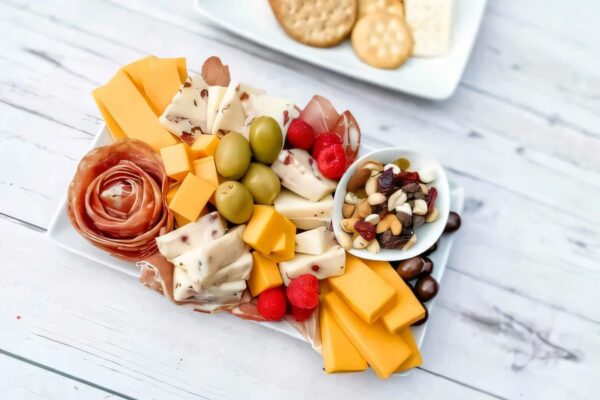 Prairieside-Inn-Suites-Grandville-Charceuterie-Plate-Assortment-0001