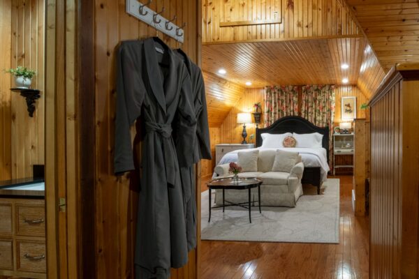 InisFree-Estate-South-Haven-Mi-mich-bnb--48