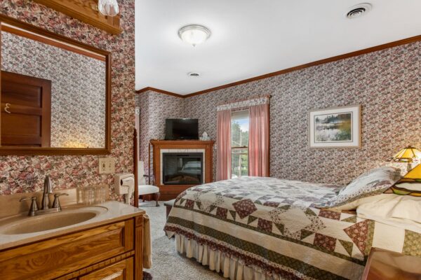 Inn-Of-Saugatuck-Mi-52