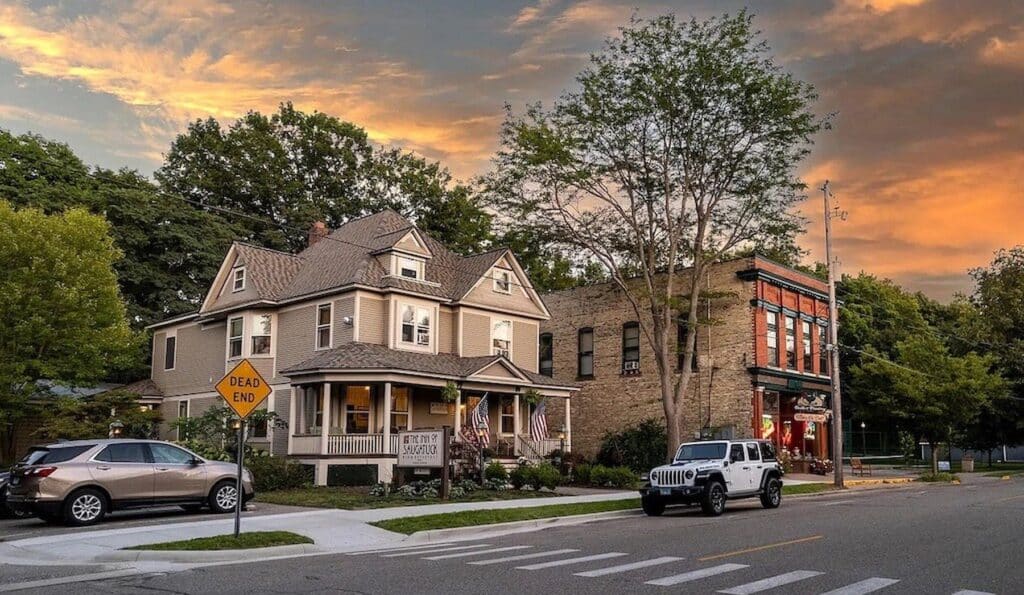 Front of the Inn of Saugatuck