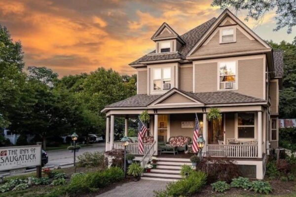 Inn-Of-Saugatuck-Mi-main-3
